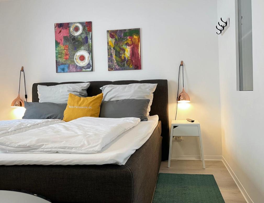 Living At Saarpartments -Adultsonly- 2 Bedrooms, Kitchen- Business & Holiday Apartments For Long- And Short Term Stay, 3 Min To Train-Station, Secure E-Bike Parking! Saarbrücken Eksteriør billede