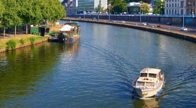 Living At Saarpartments -Adultsonly- 2 Bedrooms, Kitchen- Business & Holiday Apartments For Long- And Short Term Stay, 3 Min To Train-Station, Secure E-Bike Parking! Saarbrücken Eksteriør billede